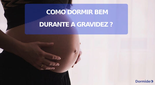 mulher grávida tocando sua barriga